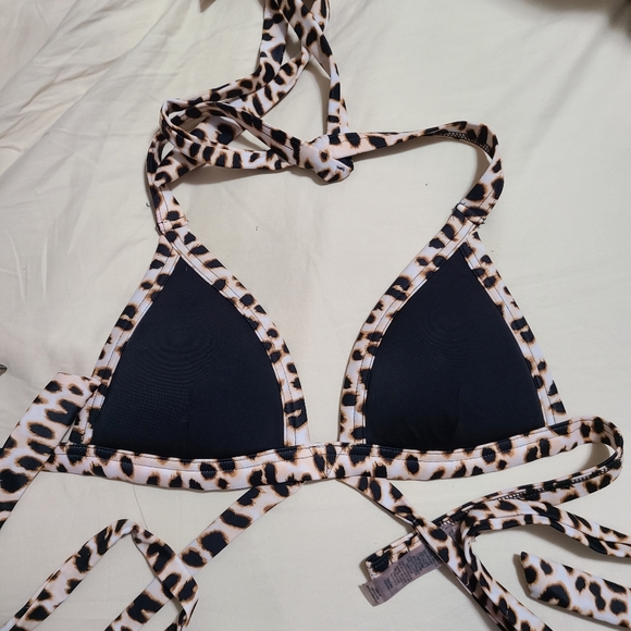 Victoria Secret Pink leopard bikini top - Picture 6 of 11